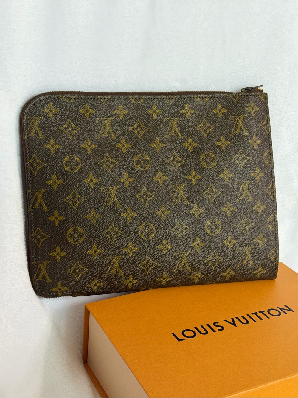 💝 Louis Vuitton Monogram Poche Documents portfolio case